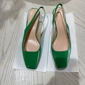 SOLD Elegant Green Slingback Pumps